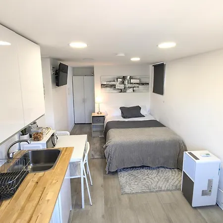 Apartamento Estudio Isabel - A *